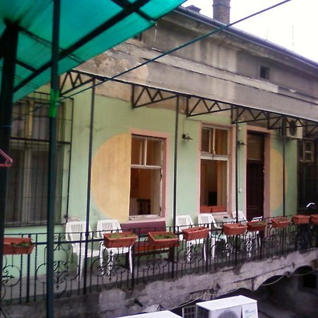 Central Station Hostel Belgrado Buitenkant foto