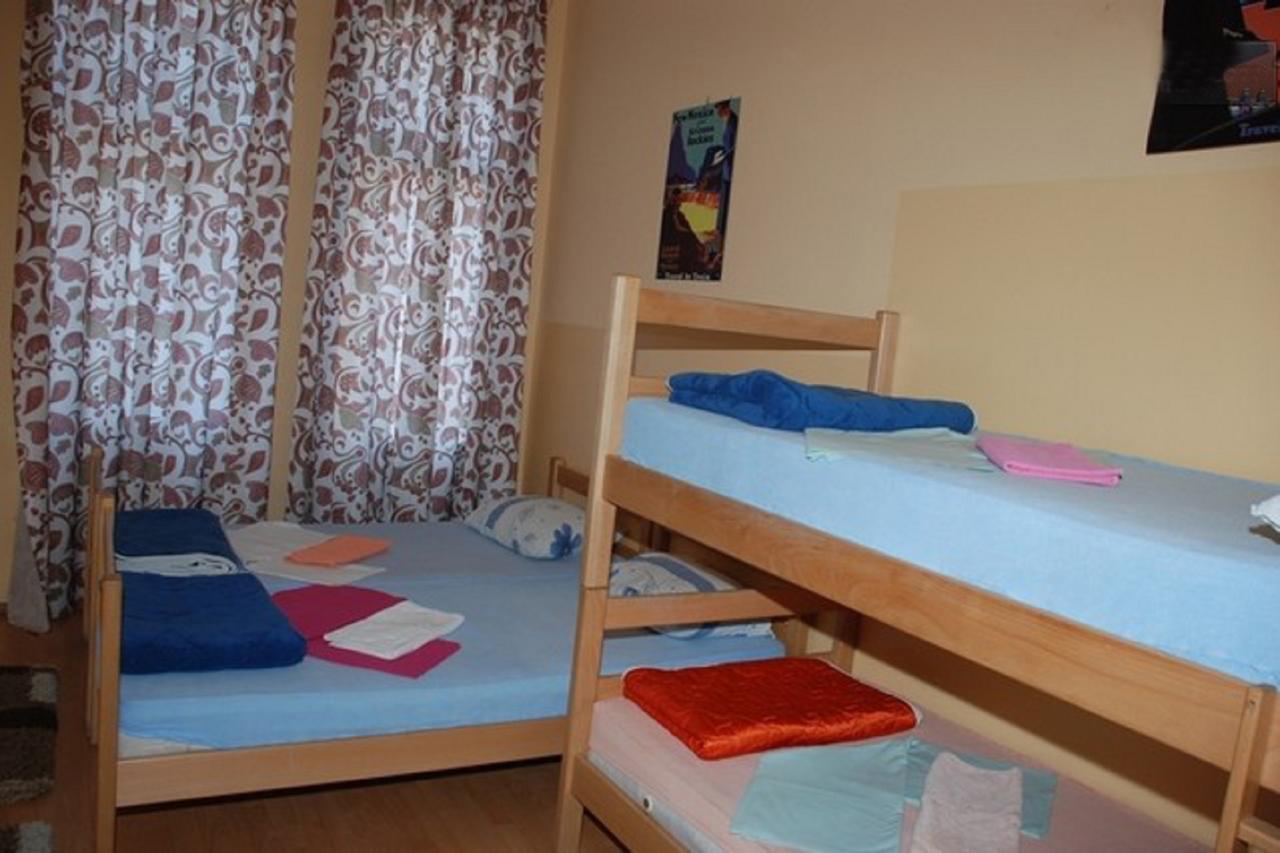 Central Station Hostel Belgrado Buitenkant foto