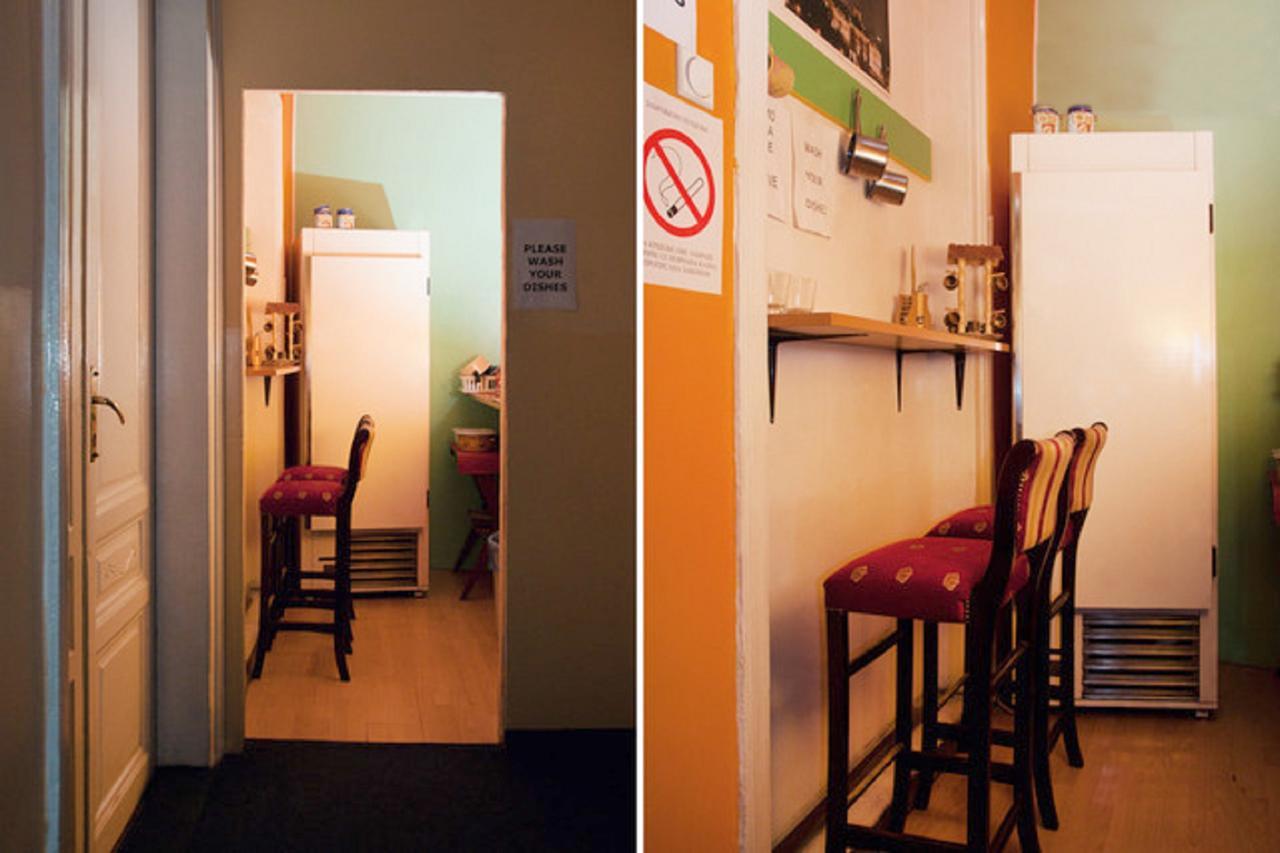 Central Station Hostel Belgrado Buitenkant foto