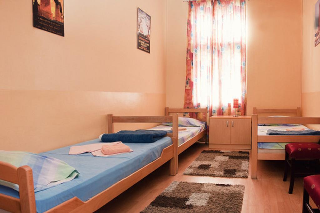 Central Station Hostel Belgrado Buitenkant foto
