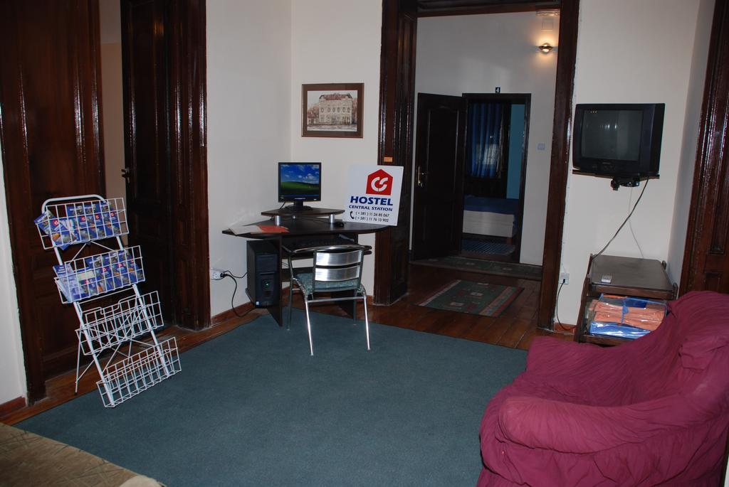 Central Station Hostel Belgrado Buitenkant foto
